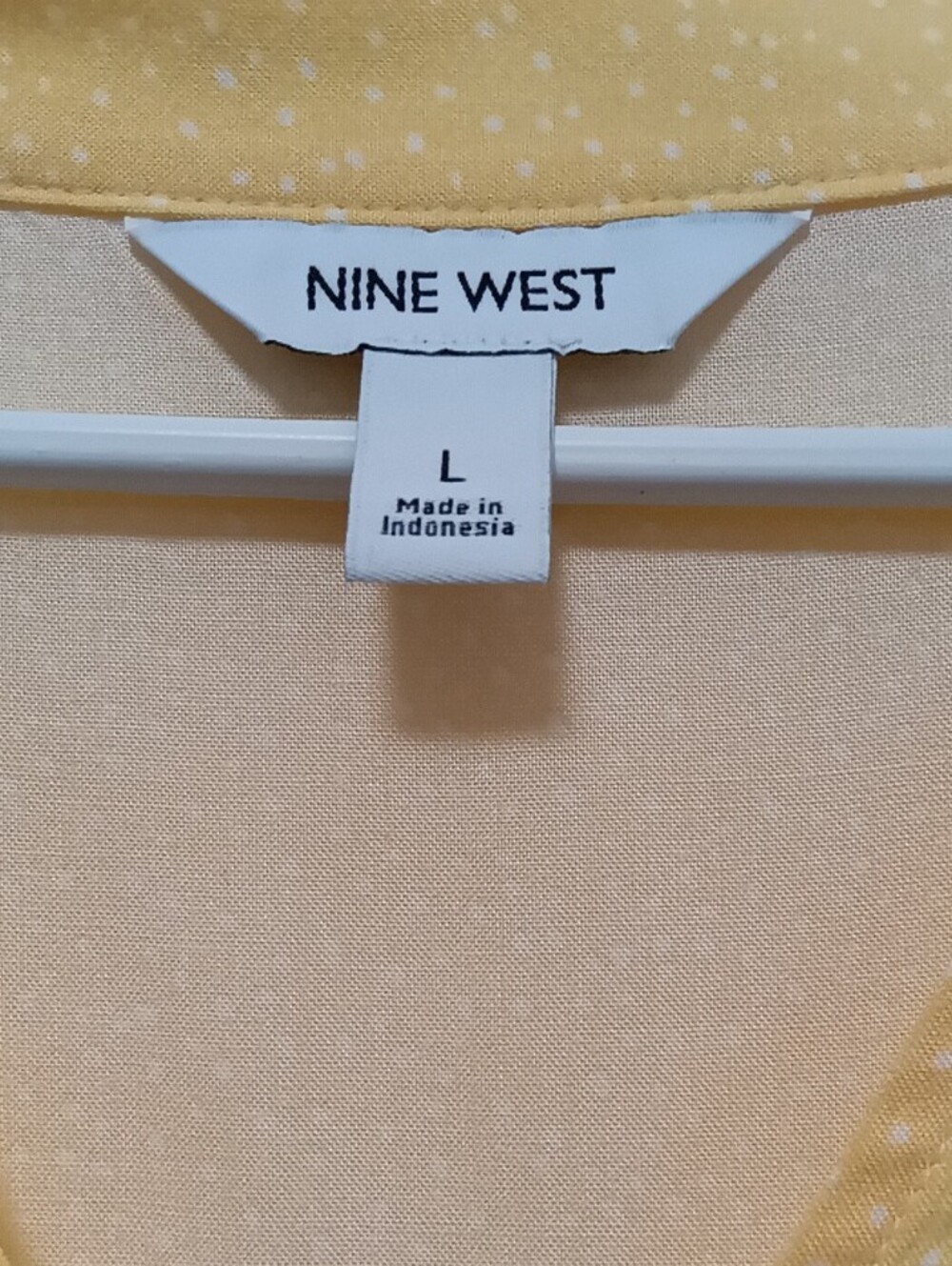 Nine West Knee Length  Sunflower Sleeveless Tiered V-Neck Dress - Picture 6 of 11